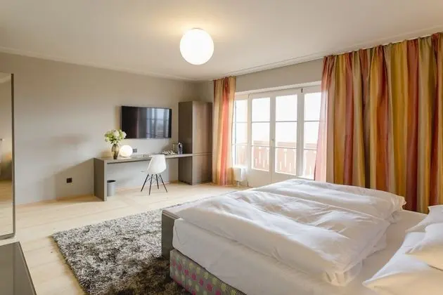 Tek Büyük Yataklı Oda (Jaglhofzimmer)