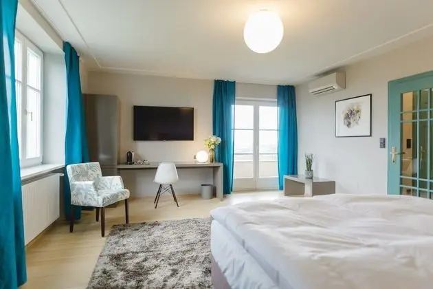 Tek Büyük Yataklı Oda (Jaglhofzimmer)