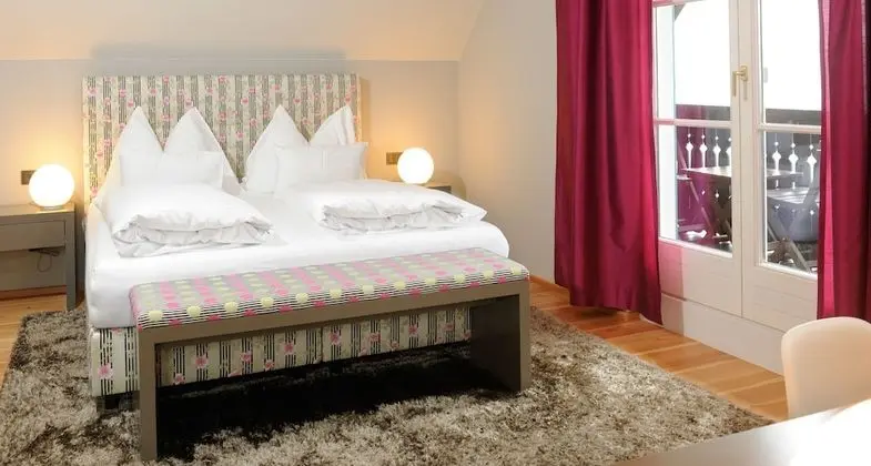Tek Büyük Yataklı Oda (Jaglhofzimmer)