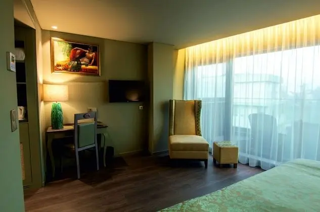 Luxury Tek Büyük Yataklı Oda