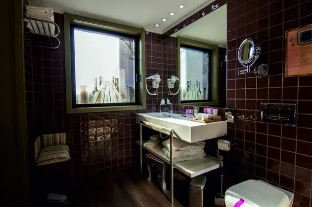 Luxury Tek Büyük Yataklı Oda