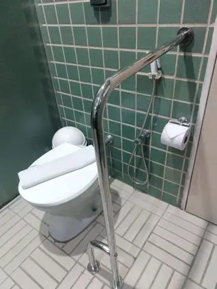 Üç Kişilik Oda