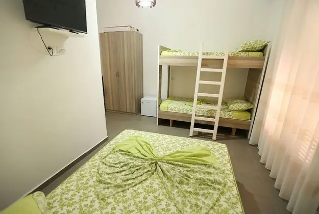 Standard Dört Kişilik Oda