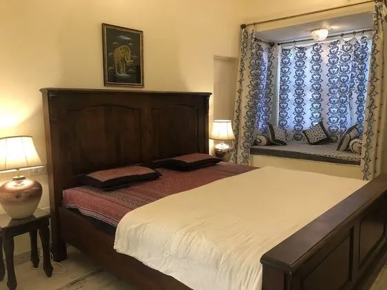 Deluxe Tek Büyük Yataklı Oda, Birden Çok Yatak, Tepe Manzaralı