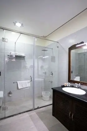 Traditional Tek Büyük Yataklı Oda