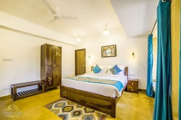 Luxury Tek Büyük Yataklı Oda