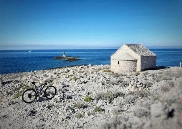 Apart Daire (Jak - 10m from the sea - A(4+2))