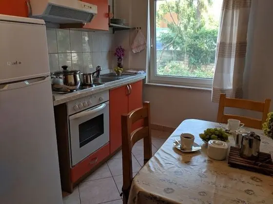 Apart Daire (Jak - parking and BBQ - A3(4+1))