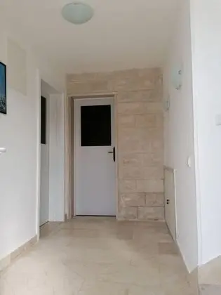 Ev (Jaka 2 - with pool - H(6+2))