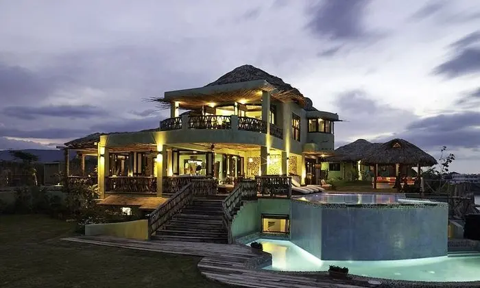 Seaweed 4 Bedroom Luxury Villa