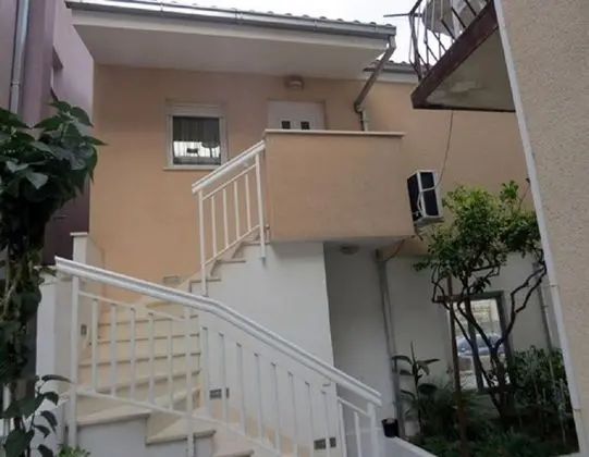 Apart Daire (Jakir - with terrace - A1(4+2))