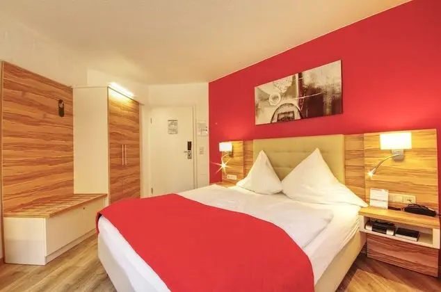 Comfort Tek Büyük Yataklı Oda