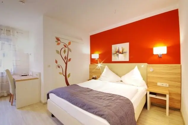 Comfort Tek Büyük Yataklı Oda