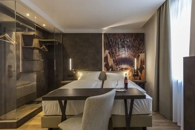 Deluxe Tek Büyük Yataklı Oda, Engellilere Uygun, Özel Banyo