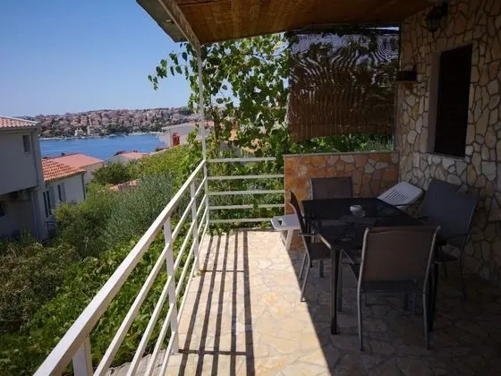 Apart Daire (Jakov - large terrace - A1(4+1))