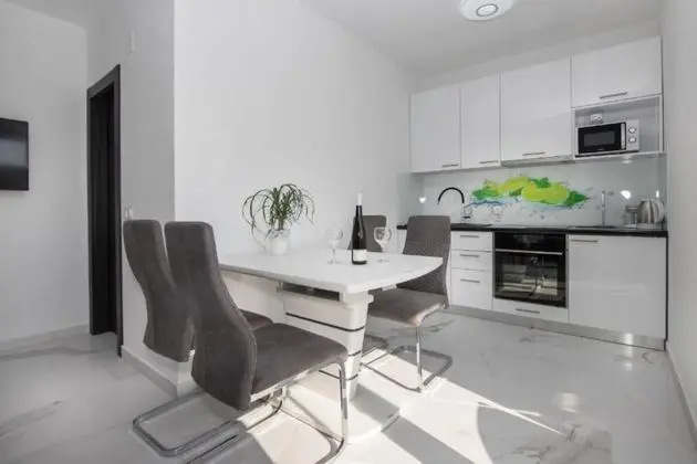 Apart Daire (Jakov - modern and cosy with pool - B)