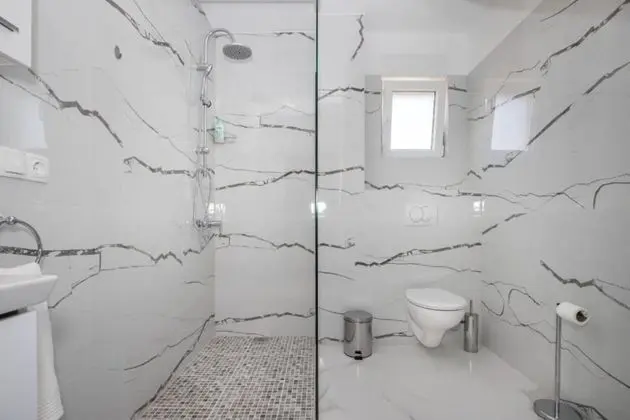 Apart Daire (Jakov - modern and cosy with pool - B)