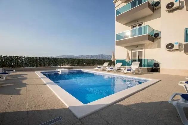 Apart Daire (Jakov - modern and cosy with pool - B)