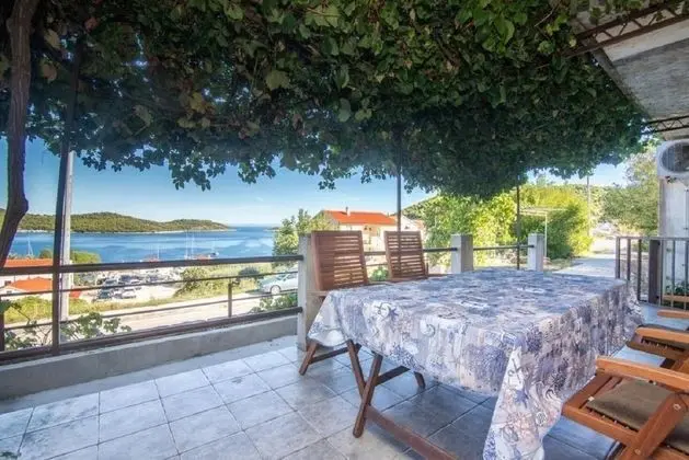 Apart Daire (Jakša - close to the sea & free park)