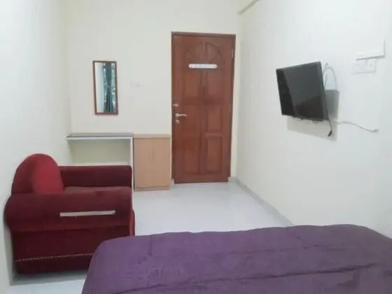 Standard Tek Büyük Yataklı Oda