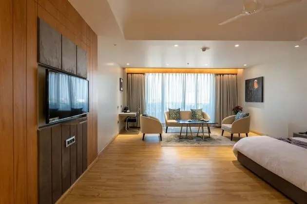 Luxury Oda