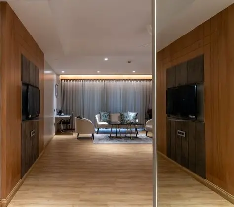Luxury Oda
