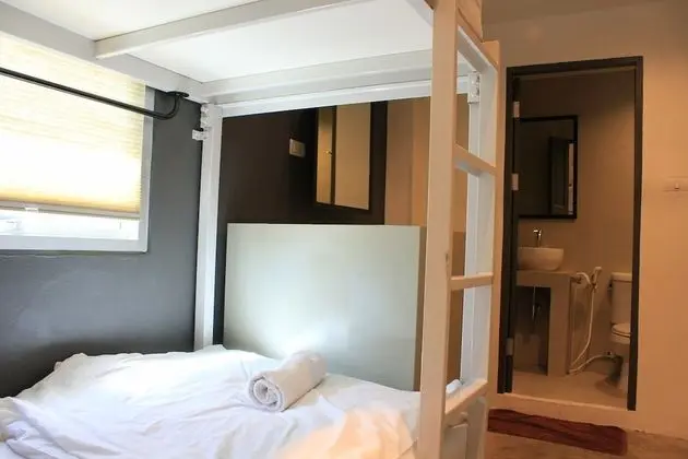 4-Bed Shared Mixed Dormitory