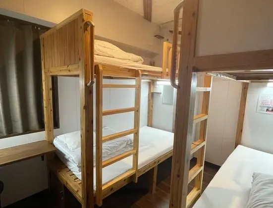 Ortak Ranzalı Oda, Sigara İçilmez (Semi Private, For 4, 2 BunkBed)