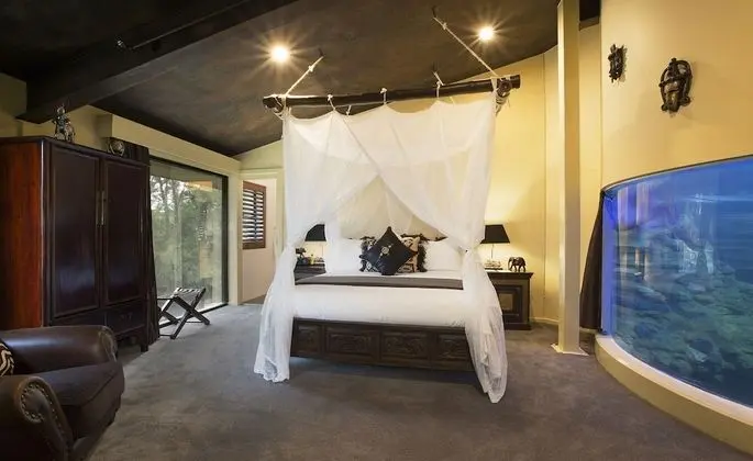 Luxury Reef Room (Check in by 2:30pm)