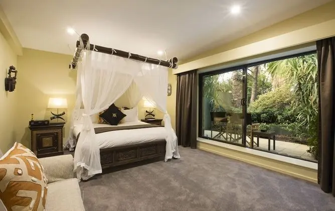Wild Encounter 2 Bedroom Suite (Check in by 2:30pm)