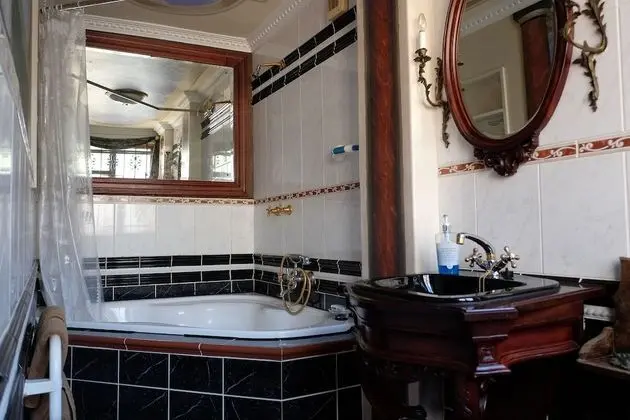 Honeymoon Süit, Bahçe Manzaralı