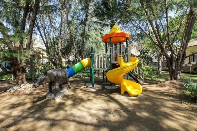 Deluxe Üç Kişilik Oda, Bahçe Manzaralı