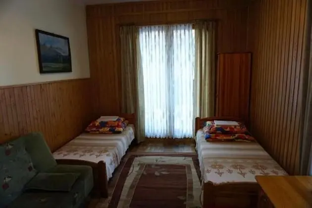 Basic Oda, Bahçe Manzaralı