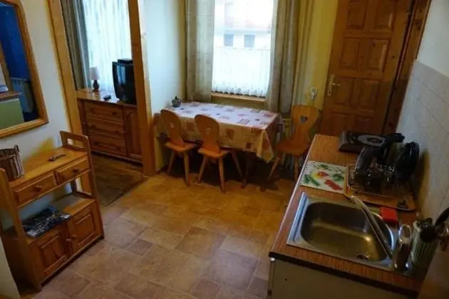 Basic Oda, Özel Banyo, Bahçe Manzaralı