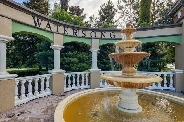 Ev, Birden Çok Yatak (James' Brilliant Watersong Home)