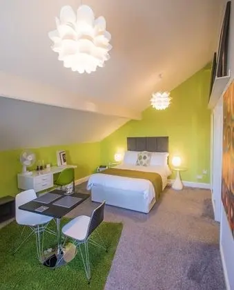 Premier Stüdyo, Banyolu/Duşlu, Dağ Manzaralı (Studio 7- Idris)