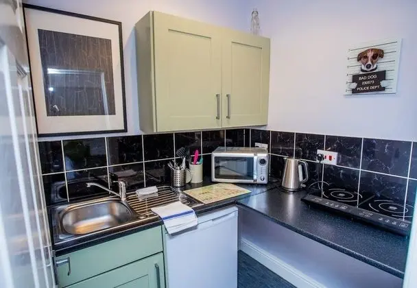 Premier Stüdyo, Banyolu/Duşlu, Dağ Manzaralı (Studio 7- Idris)