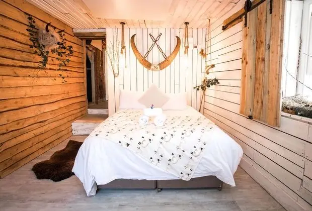 Design Stüdyo, Banyolu/Duşlu (Studio 9 Outiside In )