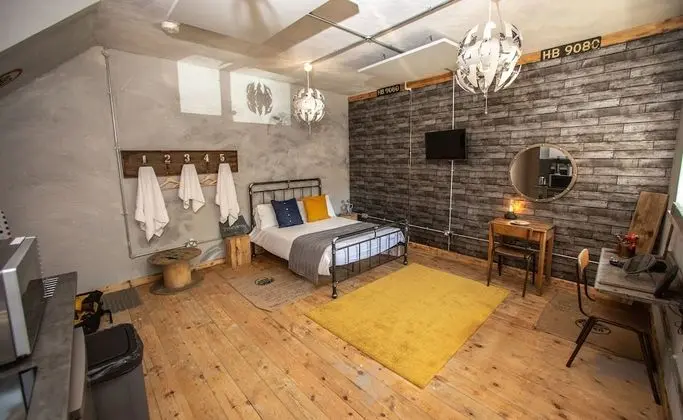 Executive Stüdyo, Banyolu/Duşlu