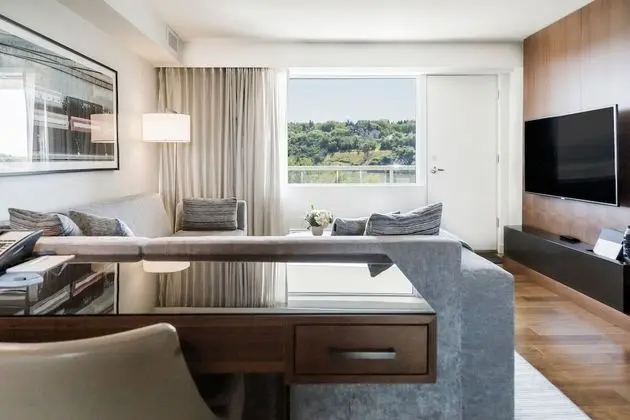 Süit, 1 En Büyük (King) Boy Yatak, Balkon, Nehir Manzaralı