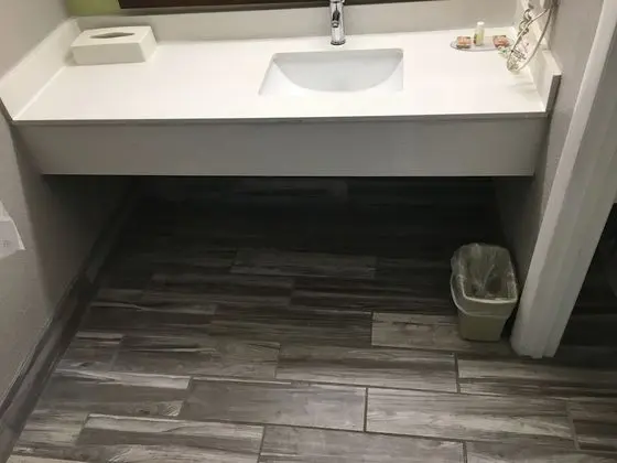 Oda, 1 En Büyük (King) Boy Yatak, Sigara İçilebilir