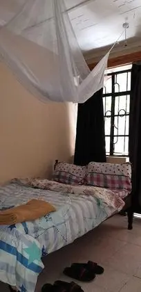 Oda, 1 Çift Kişilik Yatak, Ortak Banyo