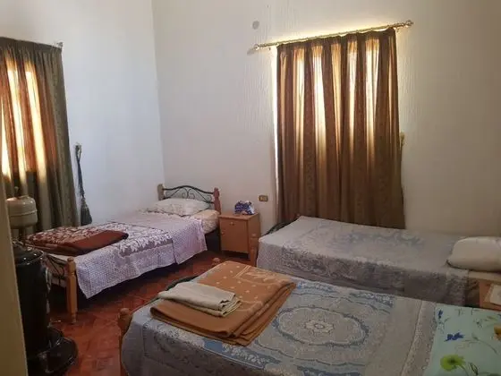 Üç Kişilik Oda
