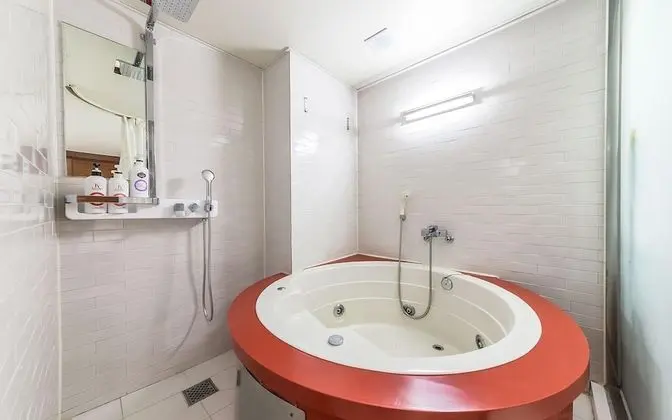 Oda (Deluxe tracking (Random assignment No)