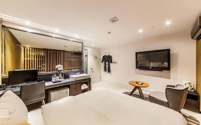 Oda (Standard road maintenance (Random ass)