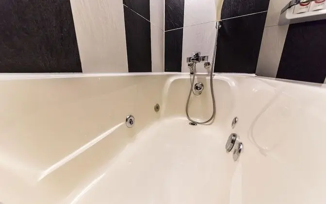 Oda (Standard road maintenance (Random ass)