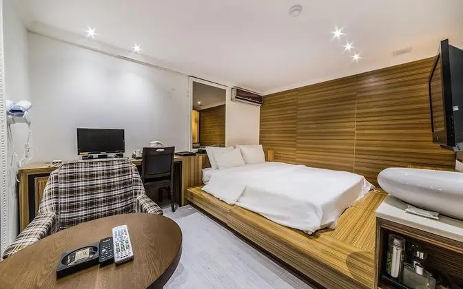 Oda (Standard road maintenance (Random ass)