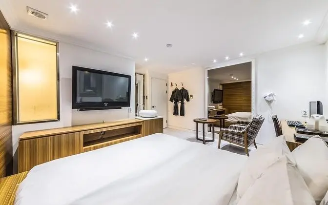 Oda (Standard road maintenance (Random ass)