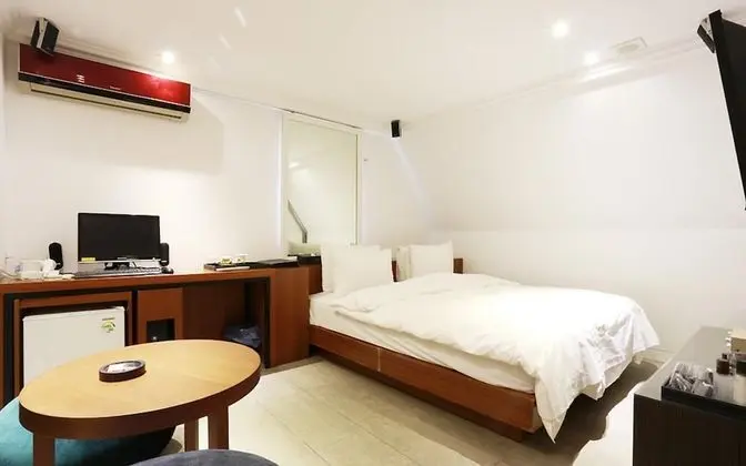 Oda (Standard road maintenance (Random ass)