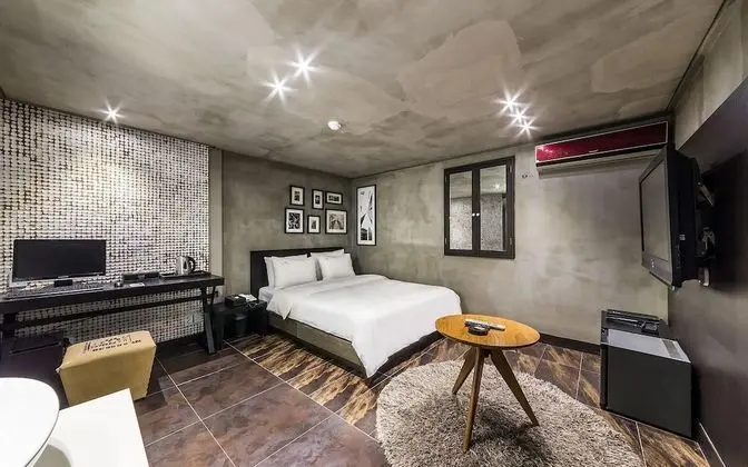 Oda (Standard road maintenance (Random ass)